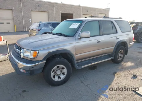 2001 Toyota 4Runner Sr5 V6 from USA, damaged, VIN JT3GN86R610185598